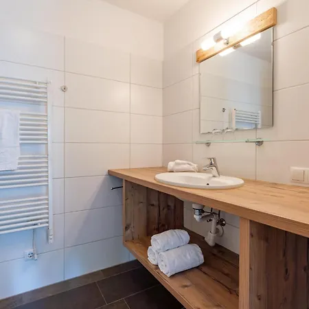 Miranda Ii アパート