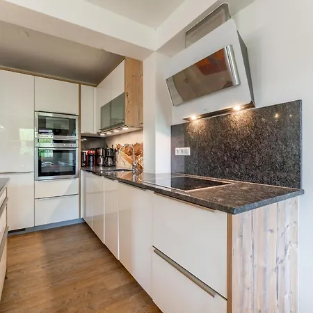 Miranda Ii * زيل أم سي