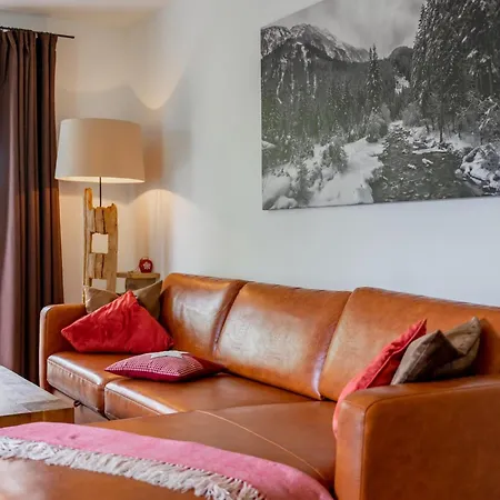 Miranda Ii زيل أم سي